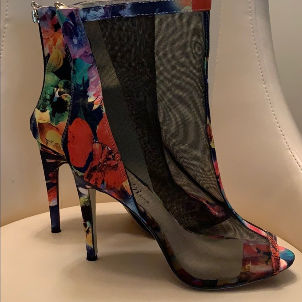 Colorful, floral mesh booties!